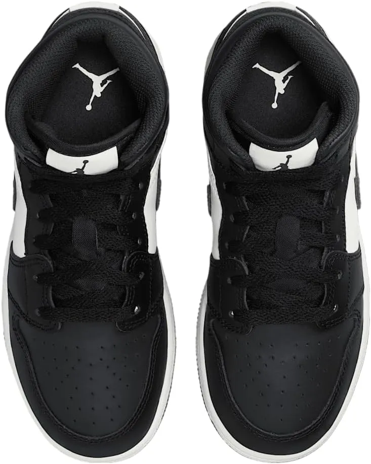 Air Jordan 1 Mid Big Kids' Shoes