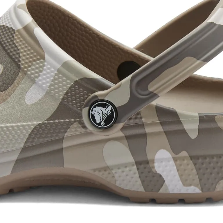 Crocs Classic Printed Camo Clogs, multicolor