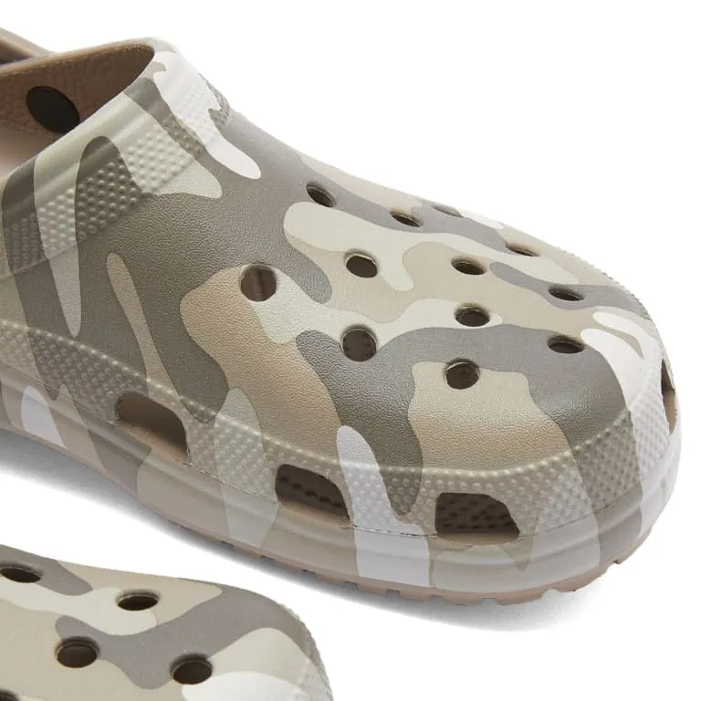 Crocs Classic Printed Camo Clogs, multicolor