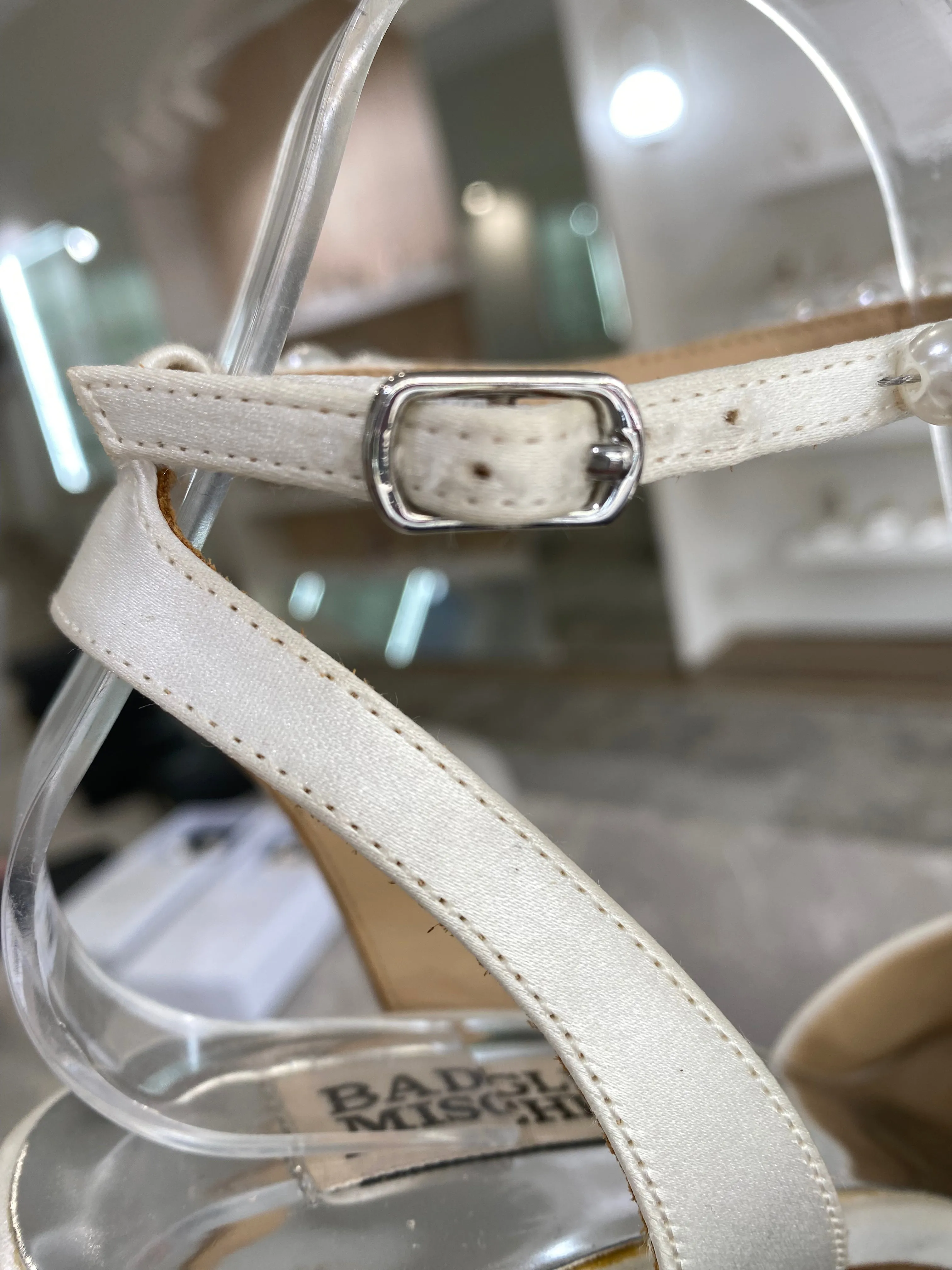 SAMPLE - Faint White - Size 7.5